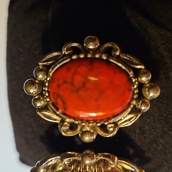 Vintage red turquoise earrings signed by ART - Picture 2 of 5